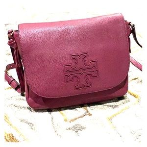 💕 Tory Burch Merlot leather burgundy saddle bag💕